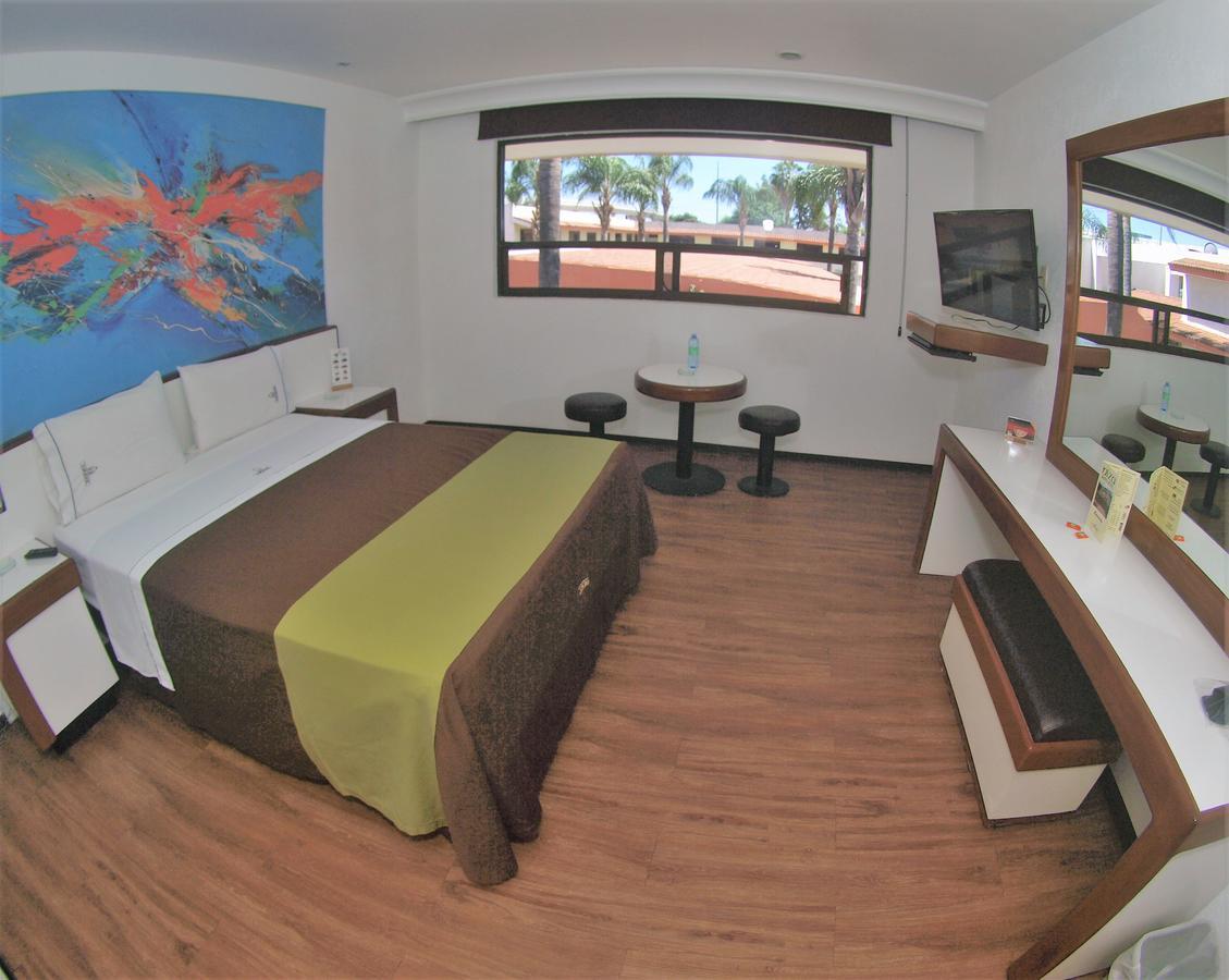 Auto Hotel Niza ทลาคิวปาก ภายนอก รูปภาพ